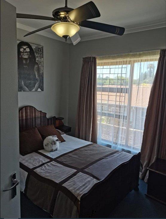3 Bedroom Property for Sale in Langenhovenpark Free State
